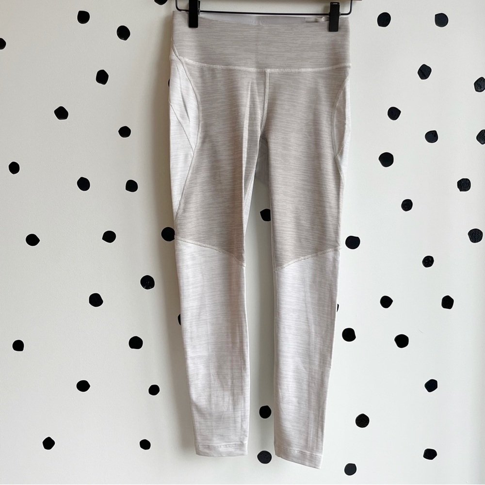 Outdoor Voices TechSweat 3/4 Two-Tone Leggings Coyote/Atmosphere Small